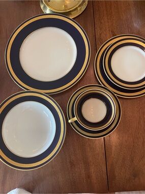 1 sets Rosenthal Navy and 24kGold Rim Dinnerware Set - Classic Home Dining